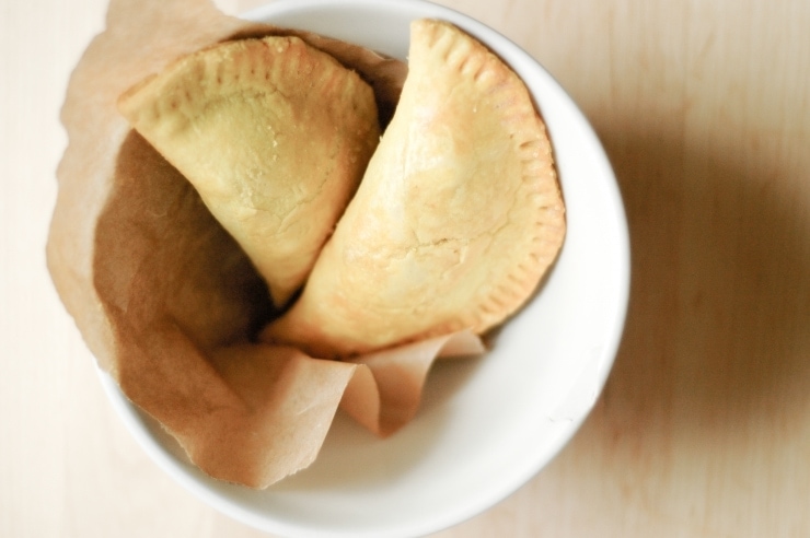 Jamaican Beef Patty - The Sauciest Filling and Flakiest Crust -  Travelandmunchies